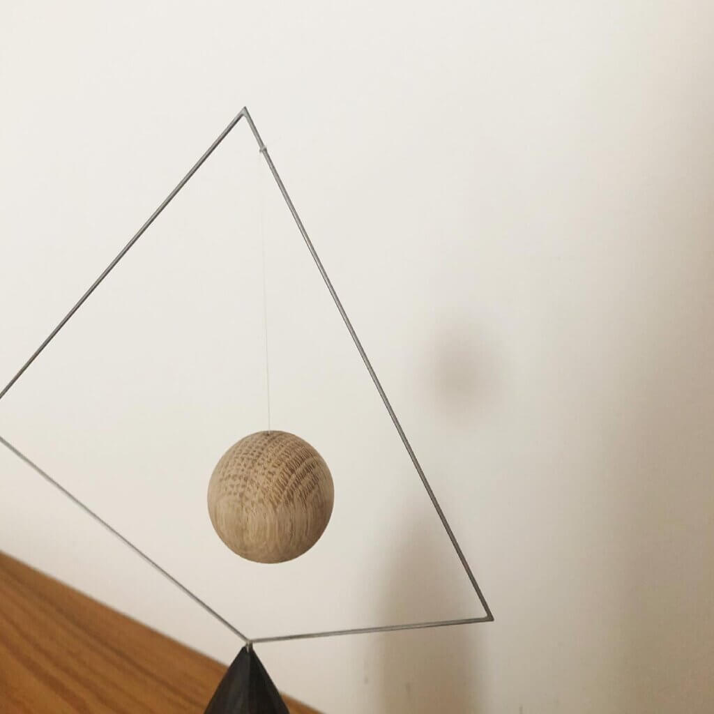 辻有希さんのスタンディングモビール | LEE